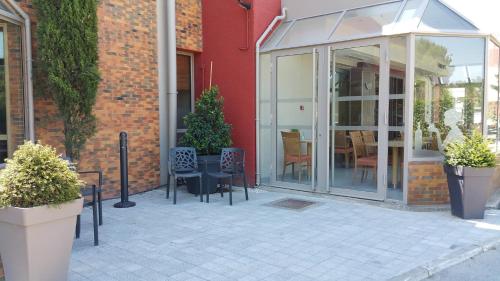 ทางเข้า, ดิ ออริจินัล ซิตี้ โฮเทล สนามบินมาร์เซย (The Originals City, Hôtel Marseille Aéroport) in วีทรอล