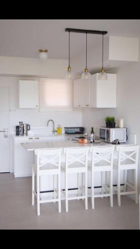 廚房, 凱撒套房-諾特高爾夫 (Suite Caesar - Neot Golf) in 凱撒利亞