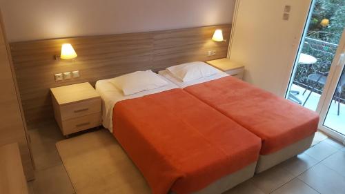 Alexandros in Kamena Vourla