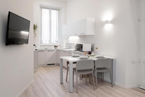 Duomo apartment - image 7