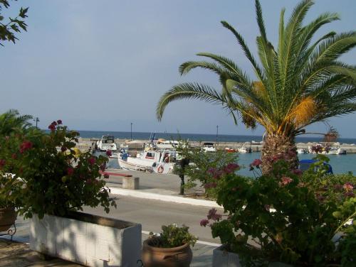 Akroyali Hotel & Villas