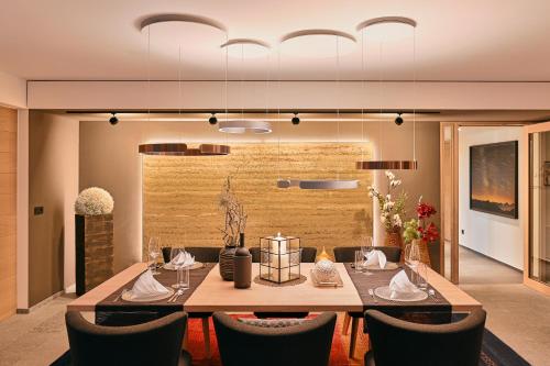 Hohe Welt Luxury Apartments - image 7
