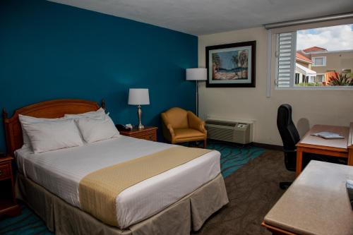 Caribe Hotel Ponce Howard Johnson Hotel Ponce is a popular choice amongst travelers in Ponce, whether exploring or just passing through. Both business travelers and tourists can enjoy the hotels facilities and services