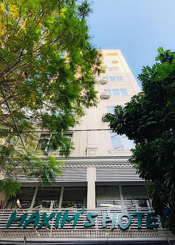 

Maxims Hotel