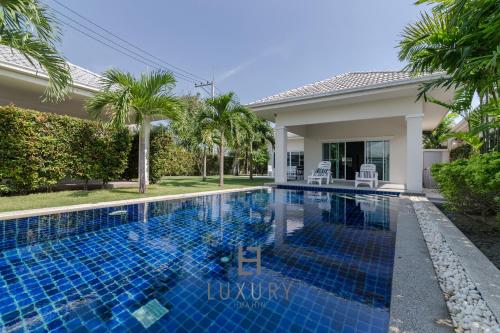 Private Pool Villa Hua Hin L26