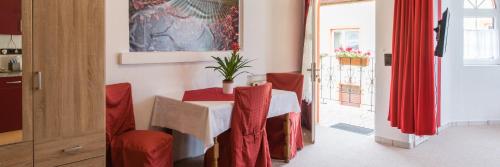 Facilities, Weinschloßchen im Weingut Roos in Darmstadt Suburbs