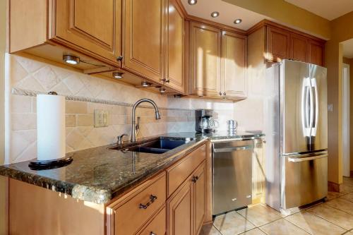 Surfside Resort 3-1208 - main image
