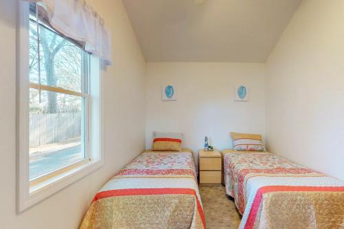 Big Pine Cottage - image 4