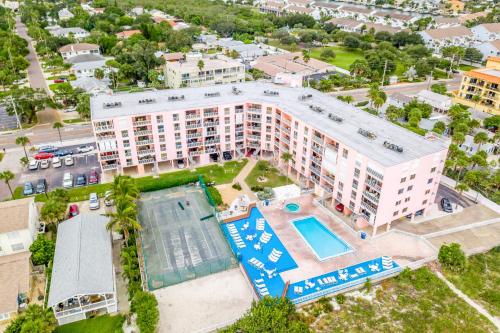 Reef Club 306 - image 25