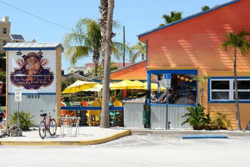 Reef Club 306 - image 25