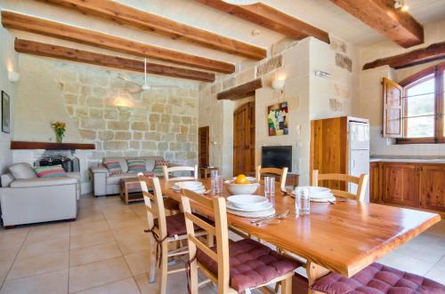Farmhouse Perla
