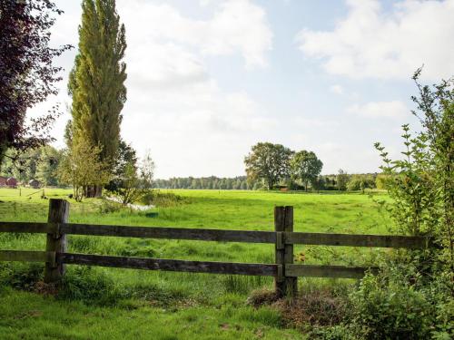 Heritage Holiday Home In Wienhausen near River