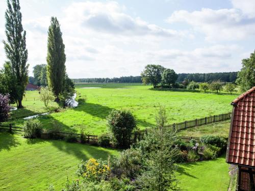 Heritage Holiday Home In Wienhausen near River