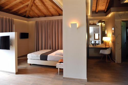 VILLA ALEXIS