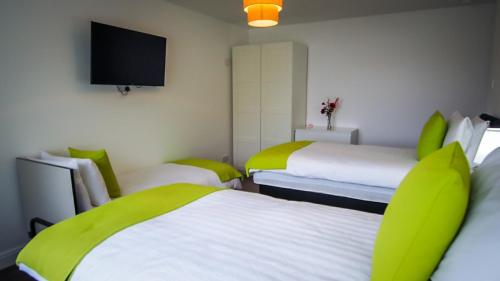 Ur City Pad - 4 bedrooms - 4 bathrooms - Somerset House - image 3