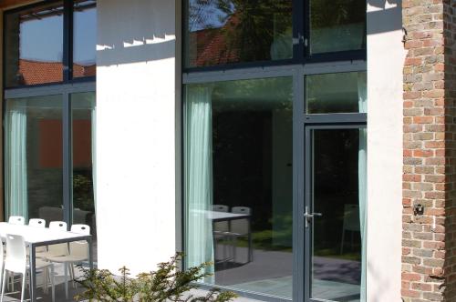Entrance, Het Wagenhuis in Lo-Reninge