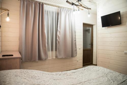 1 queen bed