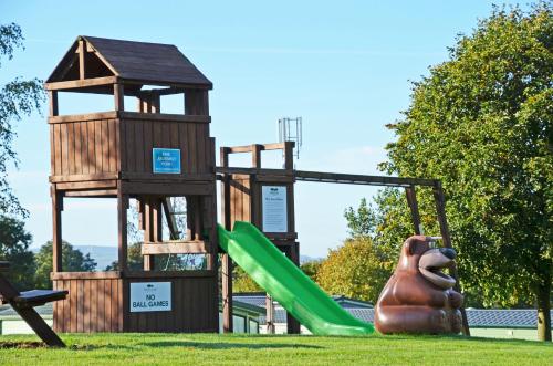 Woodclose Park 4