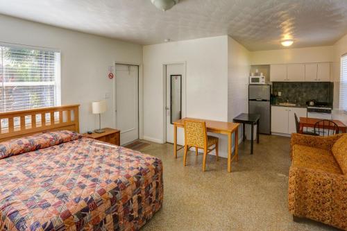 richards pet friendly motel