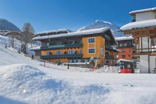 Hotel Garni Wolfgang in Saalbach-Hinterglemm, Österreich