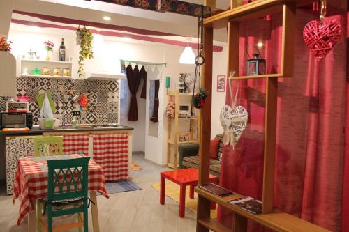 Matis House, historic center, San Domenico square - Naples