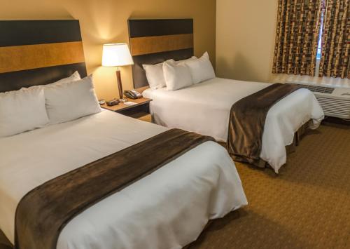 2 double beds