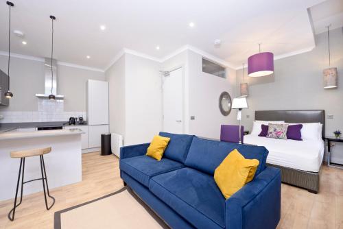 Destiny Scotland Charlotte Square Apartments - image 4