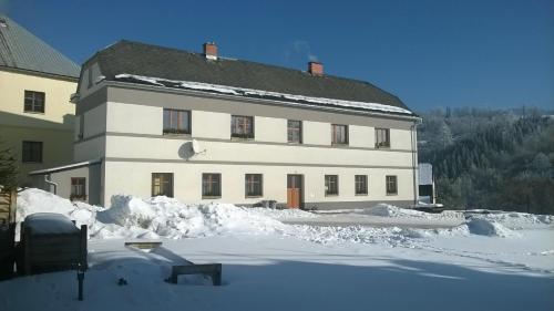 Pension Pošta (Pension Posta) in 布蘭納