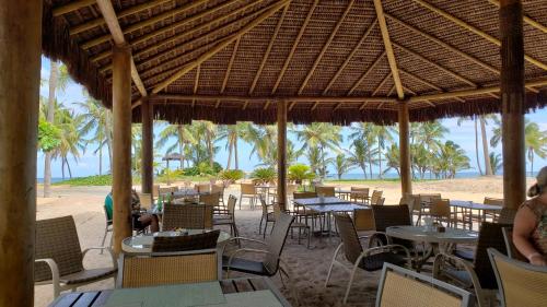 ห้องอาหาร, Condominio de Luxo Praia do Forte - Iberostate - refugio de paz in มาทา เดอ ซาโอ โจโอ