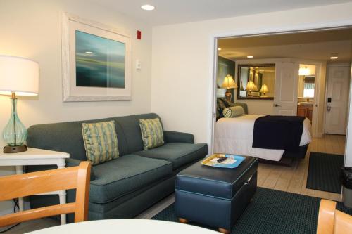 Ocean Club on Smuggler's Beach in South Yarmouth, USA