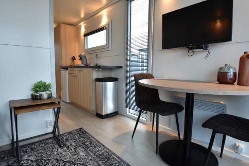 Cozy floating boatlodge Het Vrijthof, Maastricht (foto 7)