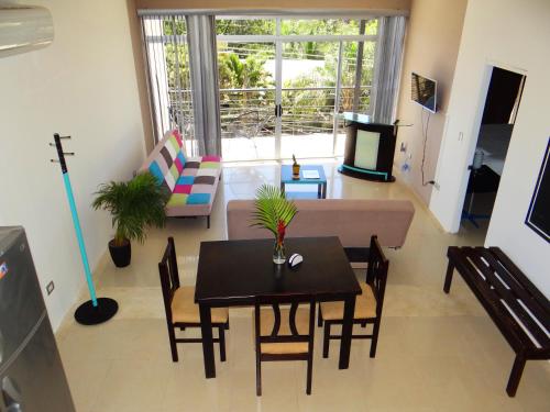 

Tico Lindo Flats & Penthouses