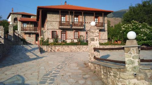 Varnous Hotel, Agios Germanos bei Antartiko