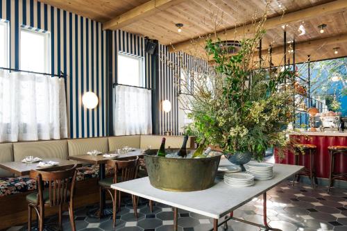 Restaurant, Palihotel Culver City in Culver City