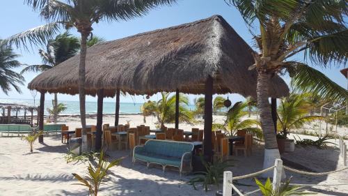 A-HOTEL.com - Cabañas Playa Blanca, Capsule hotel, Isla Mujeres, México