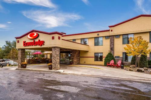 Econo Lodge Mayo Clinic Area in Rochester, USA