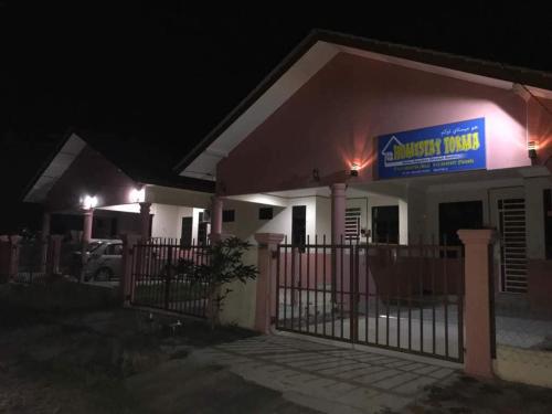 RUMAH PENGINAPAN TOK MA Marang