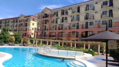 The Escape Pad 1 by Sharon May, Manila