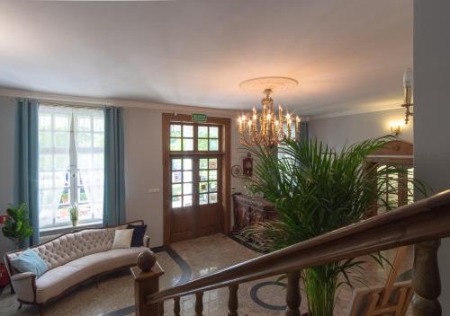 Előcsarnok, Dwor w Bychowie in Bychowo