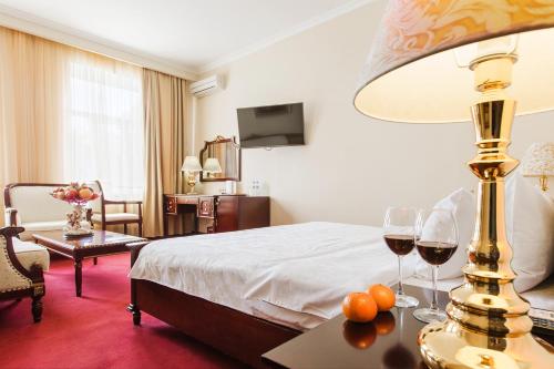 Grand Mandarin - image 5