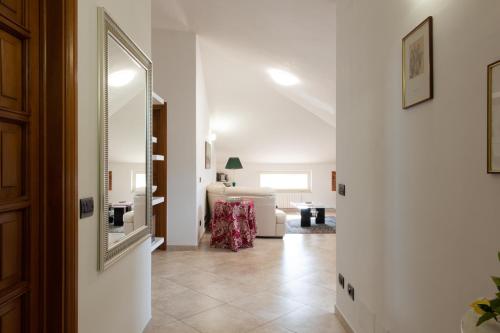 L'Insolita Reggia - image 12