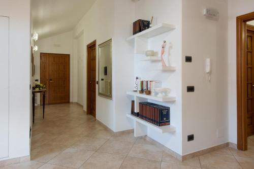 L'Insolita Reggia - image 6