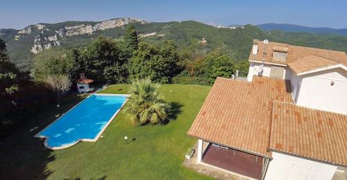 VILLA DIADEMA in Vezzi Portio