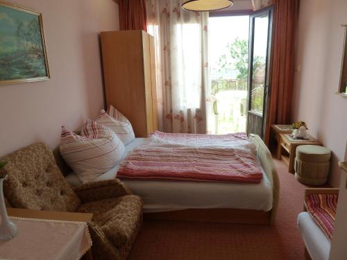 House Sophie - image 6