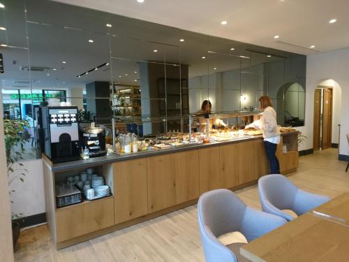 176873375 Hotel Park