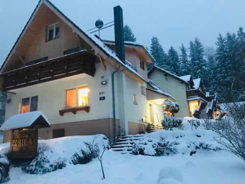 WILLA IZBICA KARPACZ parking, jacuzzi, sauna gratis in Karpacz