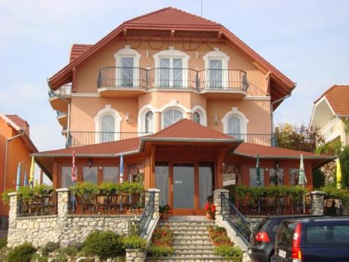  Főnix Club & Wellness Hévíz in Hévíz