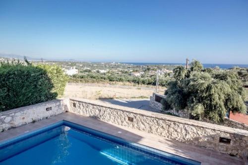  Helidonia Villas - Kimon in 74100 Adelianos Kampos