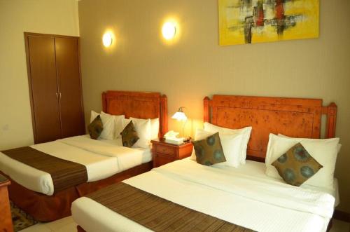 Chic Suite In Lively Area Near Rolla Square Park