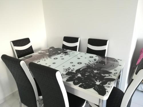 Apartment By The Lake, Tiberias (foto 8)